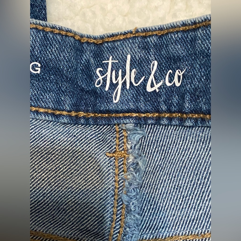 Style & Co. Curvy Ripped Skinny Blue Jeans Mid Rise Tummy Control size 14 - Picture 3 of 16
